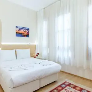 otantik-guesthouse.istanbul-turkeyhotels.com/